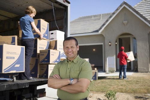 Efficient small removals in Shadwell for homes, offices, and storage